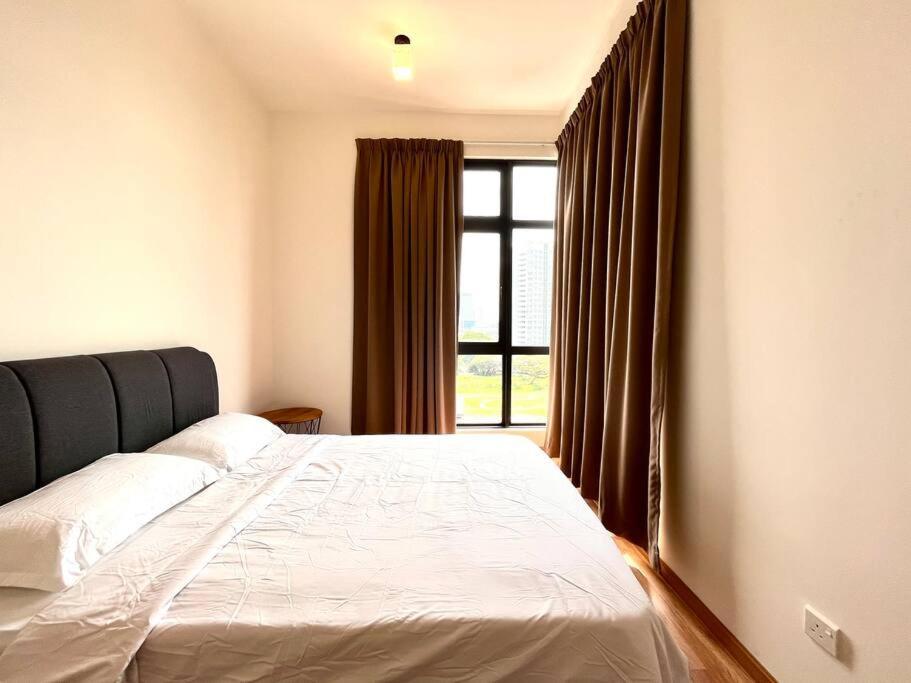 Ins Suite @ The Quartz Residence-Infinity Pool Malacca Extérieur photo